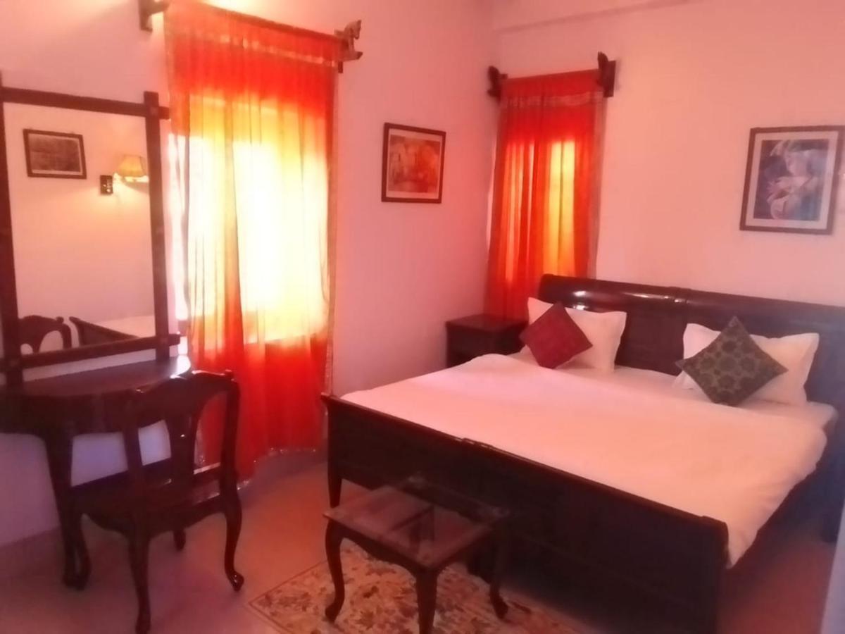 Hotel Bharat Vilas Jaisalmer Exterior photo